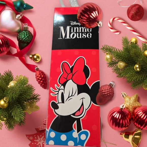 Disney Minnie Mouse Flashing LCD Watch - Picture 2 of 4